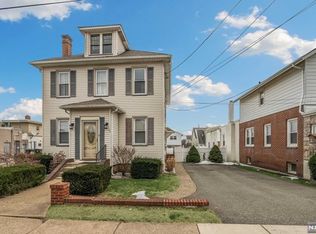 1 Chestnut St, Elmwood Park, NJ 07407