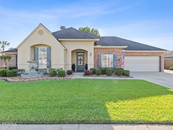 116 Field Crest Pkwy, Youngsville, LA 70592