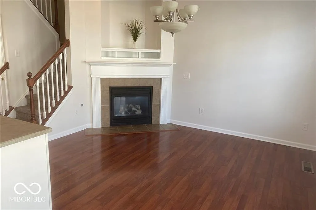 3 bed, 2.5 bath, 1856 sqft, $1,750 — Photo 2
