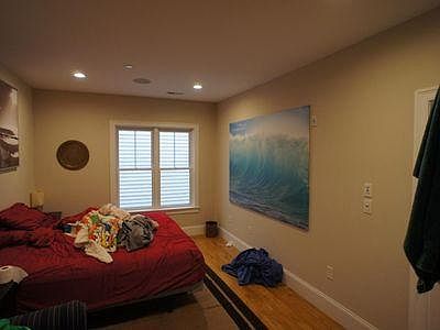 3rd image of 360 W 2nd St Unit 3