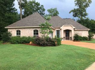 212 Fenwick Ct, Brandon, MS 39042