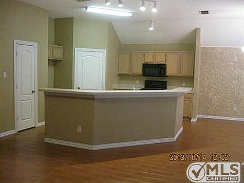 2nd image of 7900 Cannonwood Dr