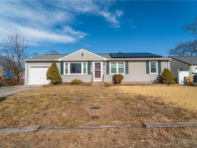 33 Merle St, Warwick, RI, 02889