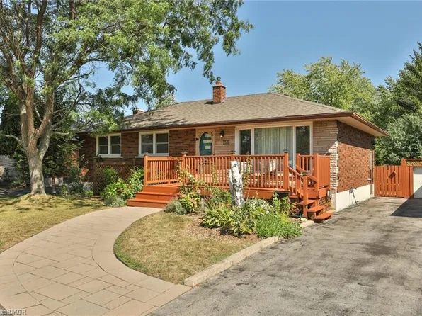226 Bel Air Ave, Hamilton, ON L8E 5K2