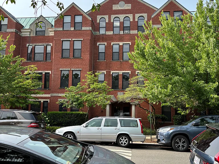 649 C St SE #203 — Photo 1