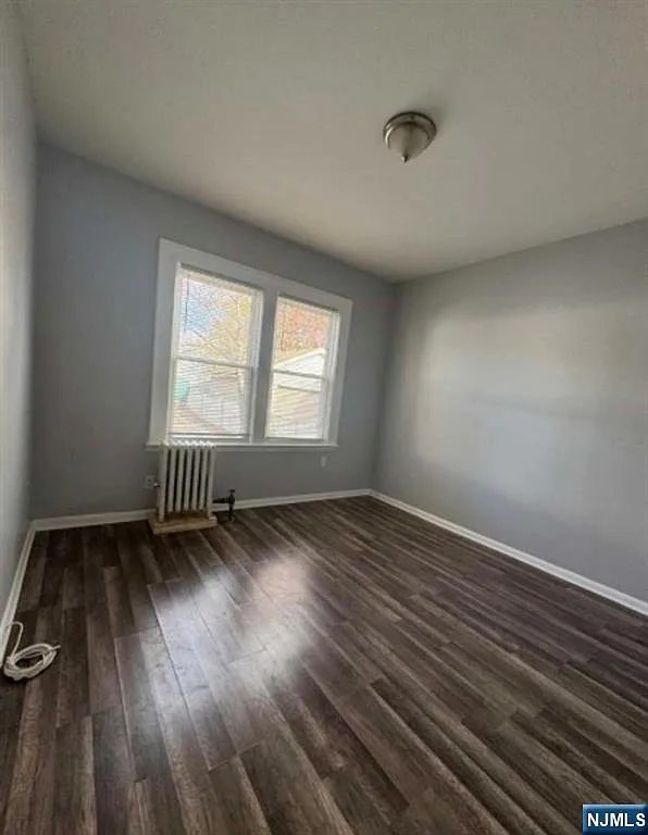 2 bed, 1.0 bath, $2,400 — Photo 2