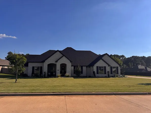 105 Saddle Brook Cir, Hallsville, TX 75650