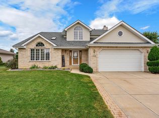 1016 Bonnie Ln, Peotone, IL 60468