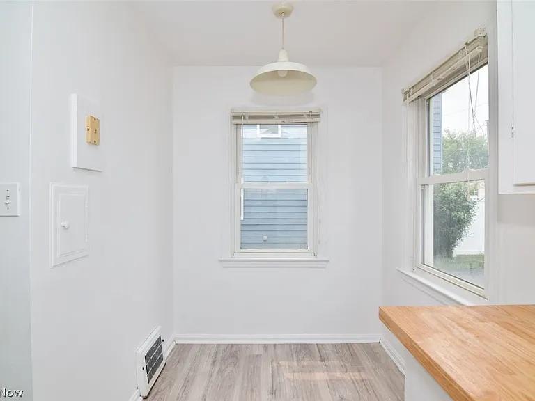 1408 Winston Rd — Photo 13
