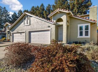 985 Hacienda Circle, Rohnert Park, CA 94928