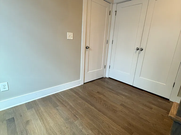 804 Lena St — Photo 15