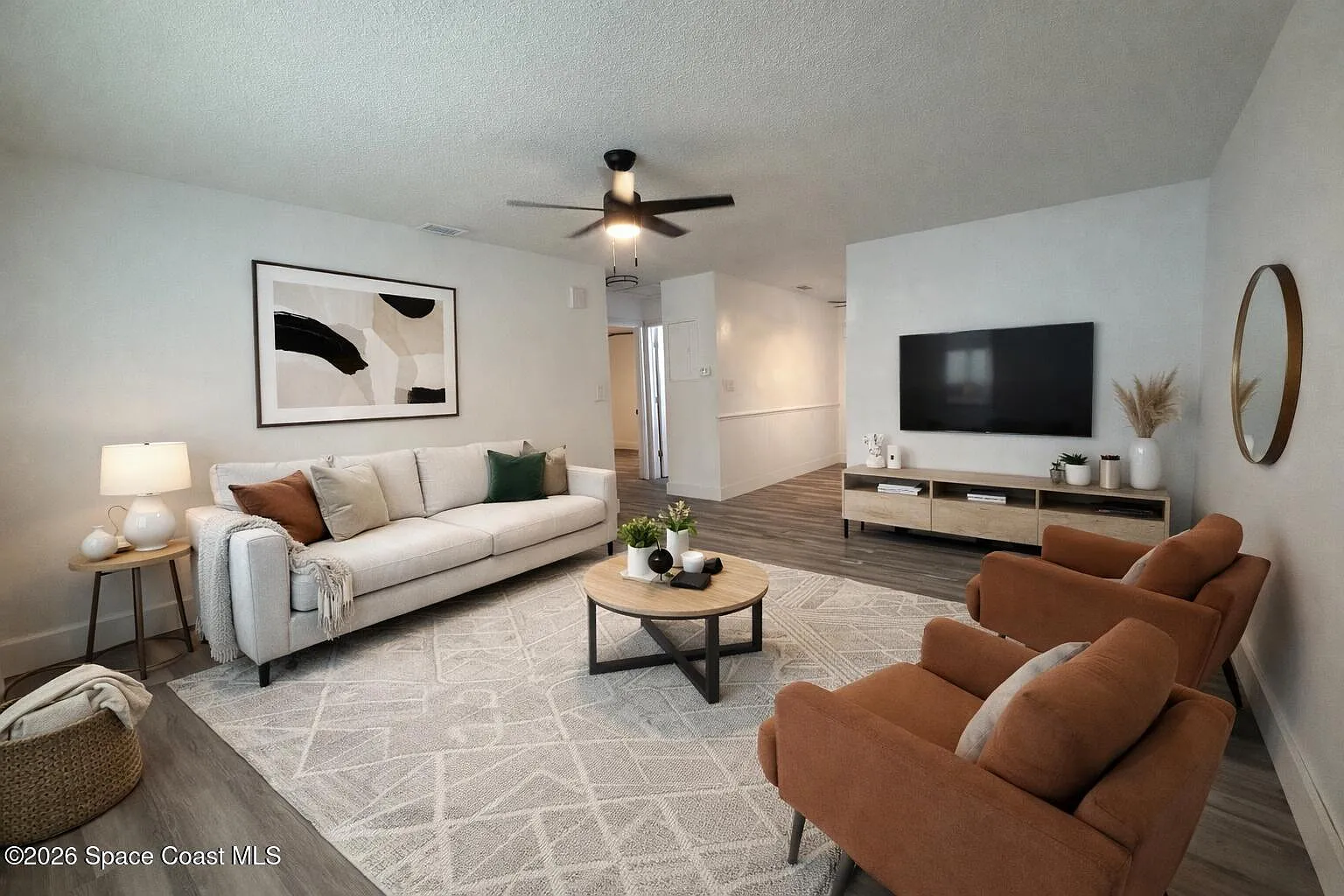 2 bed, 1.5 bath, 1568 sqft, $1,575 — Photo 3