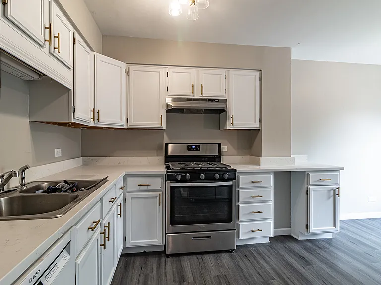 4239 Continental Dr — Photo 5