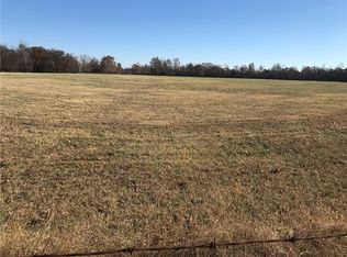 12022 Limekiln Rd, Gravette, AR 72736