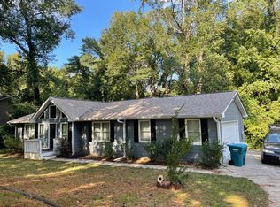 1056 Oak Rd, Lilburn, GA 30047