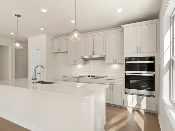 5 Peters Farm Way #312, Westborough, MA 01581