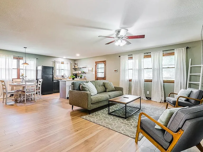 1816 Cassell Rd — Photo 3
