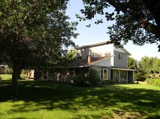 132 Mill Park Dr, North Platte, NE 69101
