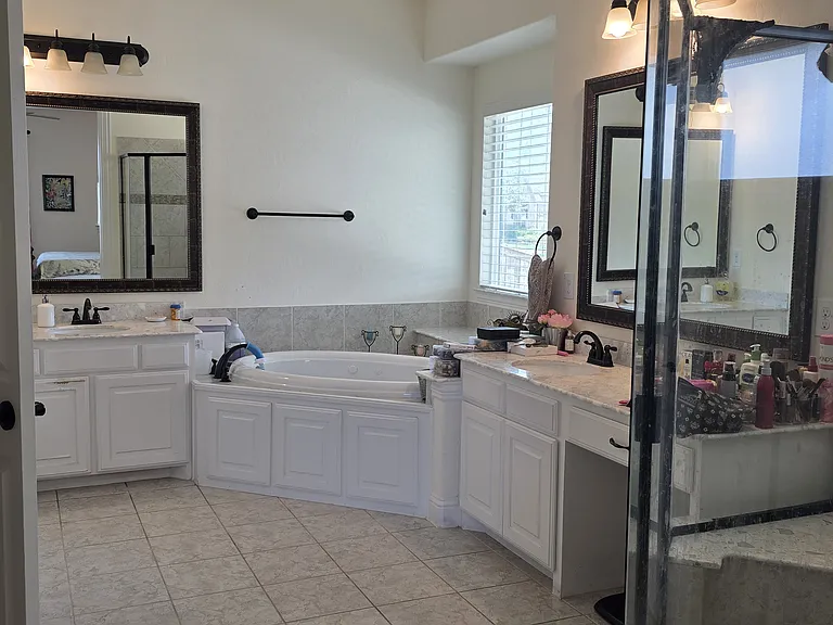 10411 Railswood Dr — Photo 21