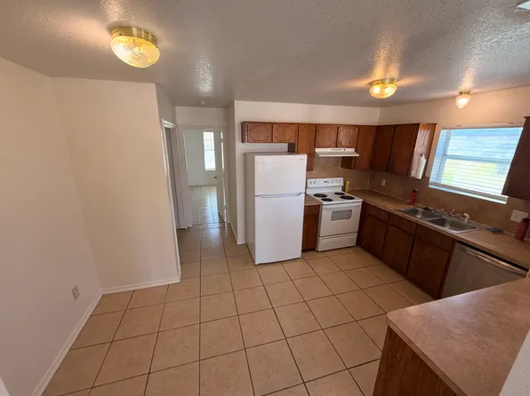 2002 Monte Carlo Ln #D, Killeen, TX 76543