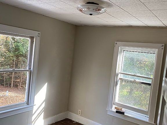 4th image of 185 Cumberland Ave