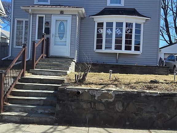 2nd image of 109 Adams Ave