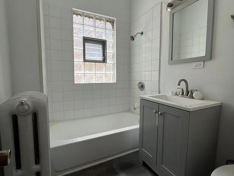 1114 S Monitor Ave — Photo 1