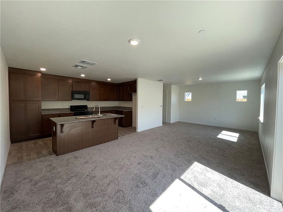2nd image of 720 Stone Ridge East Ave