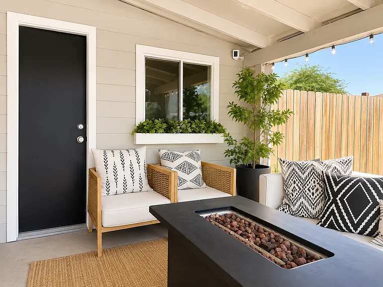 12611 N Hendricks Dr W — Photo 12