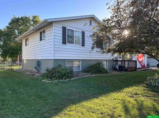 915 Diamond St, Lyons, NE 68038