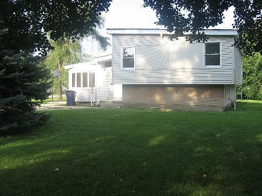 1st image of 1595 N Larry Ln