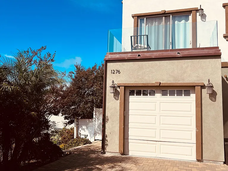 1276 Pine Ave — Photo 8