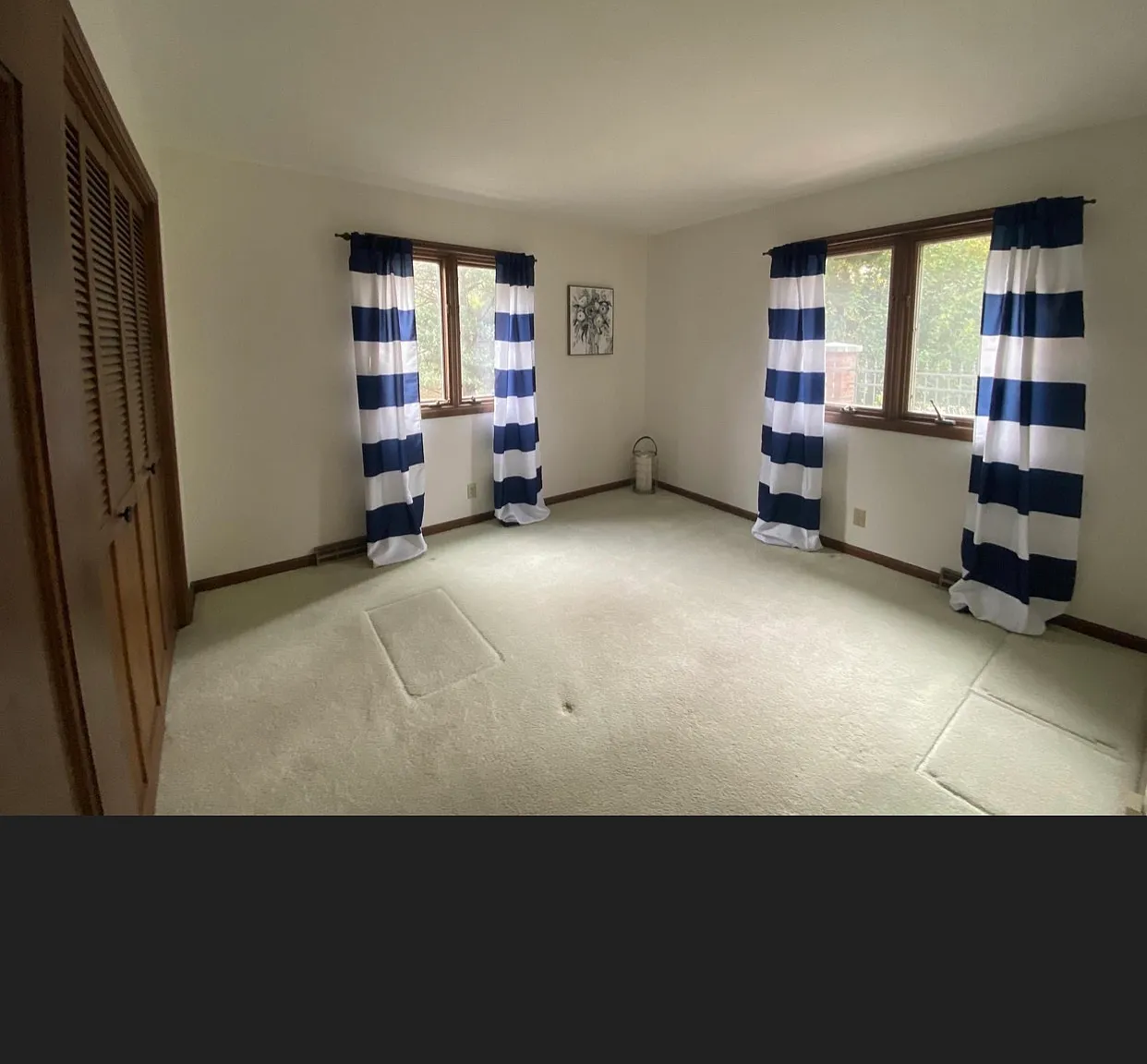 122 S Hillsdale Dr — Photo 3