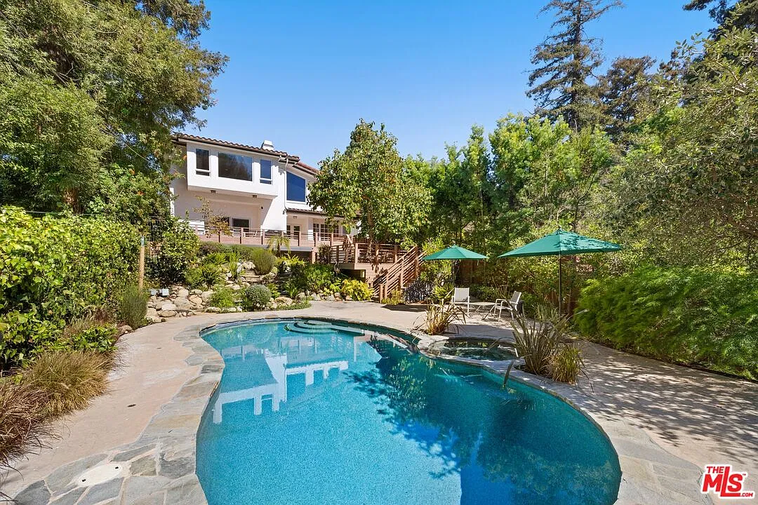5 bed, 5.0 bath, 4206 sqft, $24,000 — Photo 1