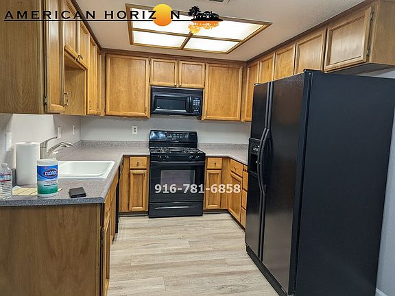 5th image of 6021 Thornwood Dr