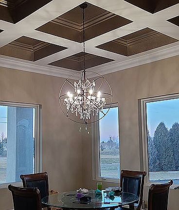 Breakfast nook with golf views