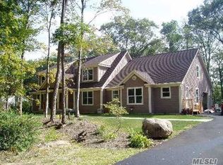 484 N Country Rd, Miller Place, NY 11764