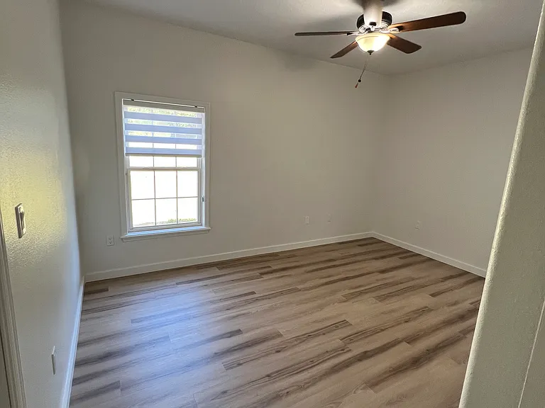 22841 Stallion Dr — Photo 17