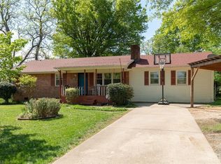 3522 Barbour Rd, Greensboro, NC 27406