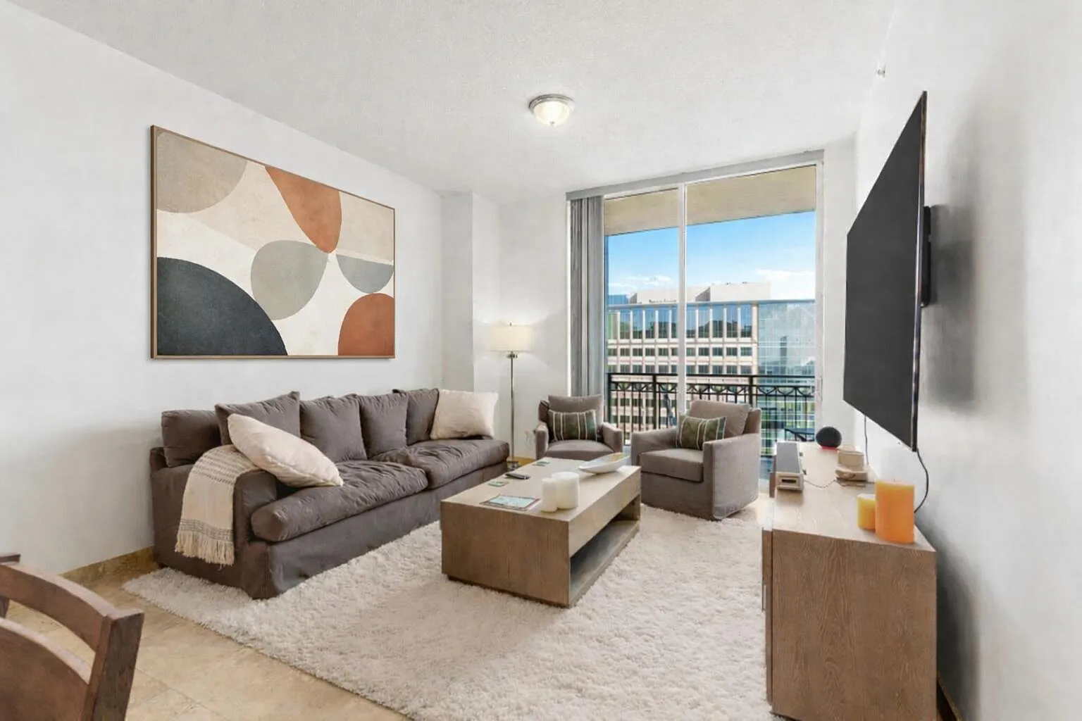 2 bed, 2.0 bath, 1120 sqft, $8,800 — Photo 1