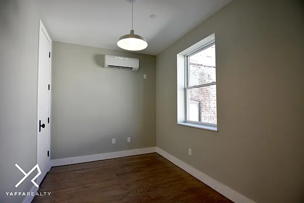 Rented by Yaffa Realty LLC | media 75