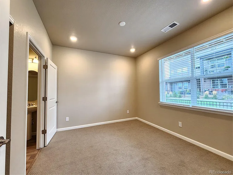 7035 Cumbria Ct — Photo 22
