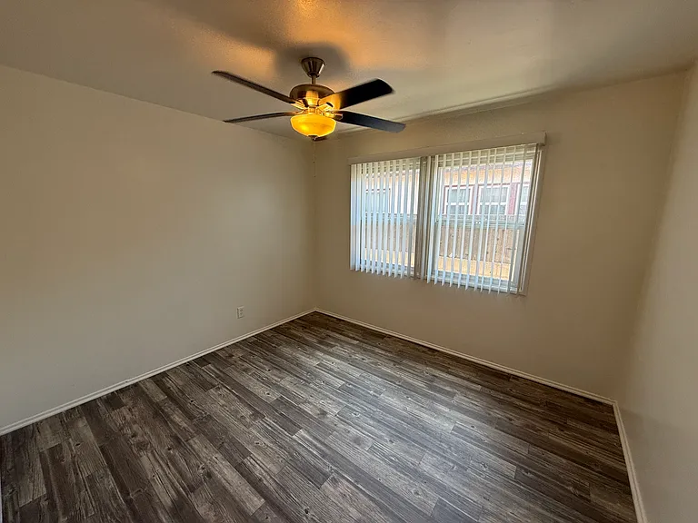 4122 Saint Paul Pl — Photo 14