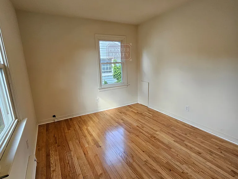 129 N Fern Ave — Photo 18