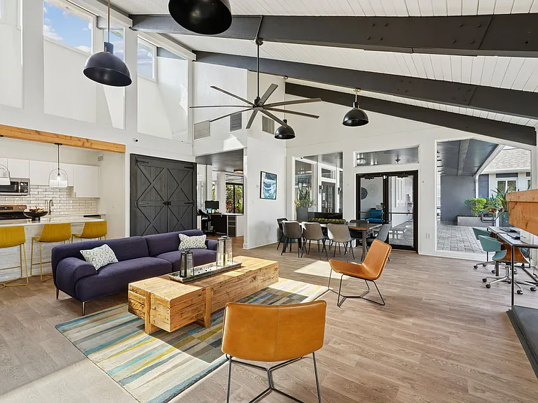 Aqua at Windmeadows — Photo 14