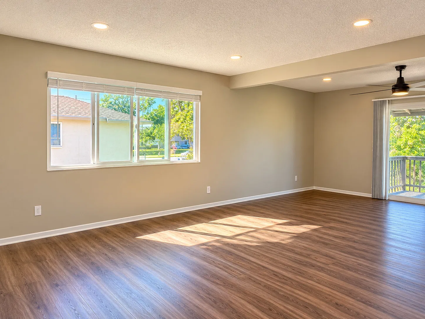 2 bed, 1100 sqft, $2,795 — Photo 2