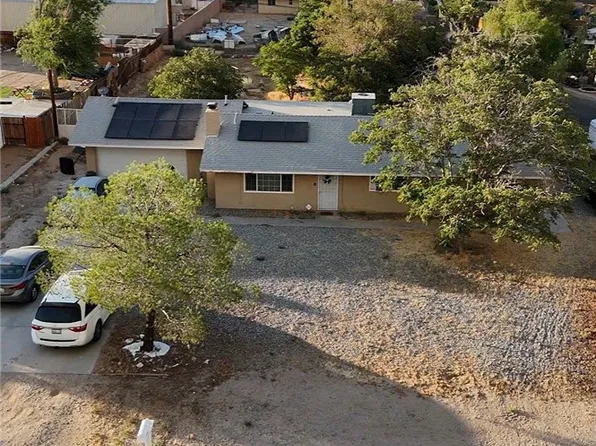 14530 Manzano Rd, Victorville, CA 92392