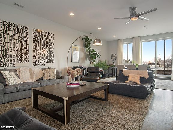 3rd image of 1617 W Grand Ave APT 2E
