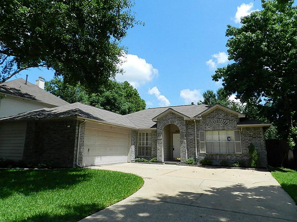 1st image of 16130 Hilton Head Ln