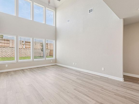 4th image of 2831 Clapbread Ln